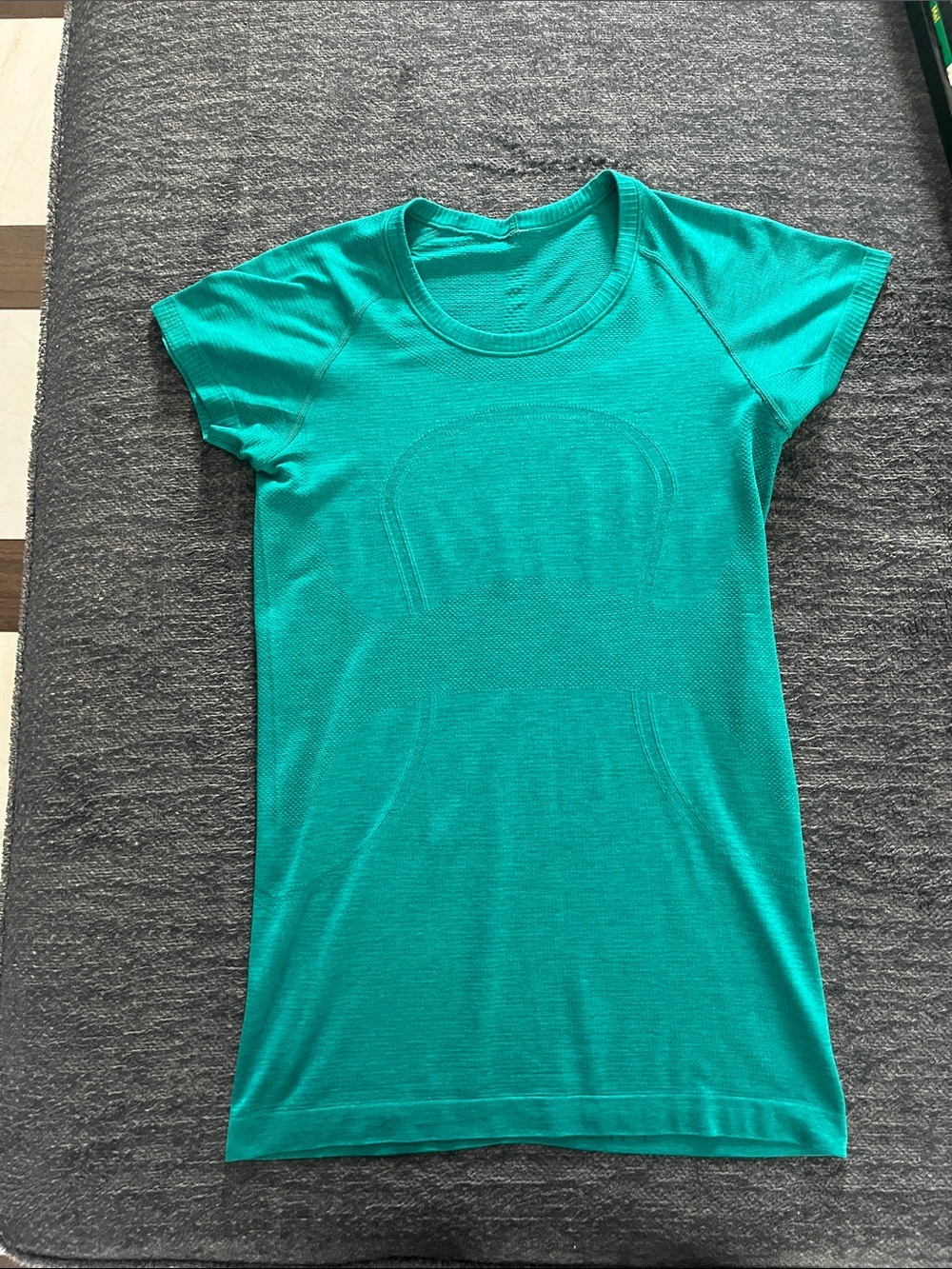 lululemon athletica Women's Short Sleeve Tee in Teal Green